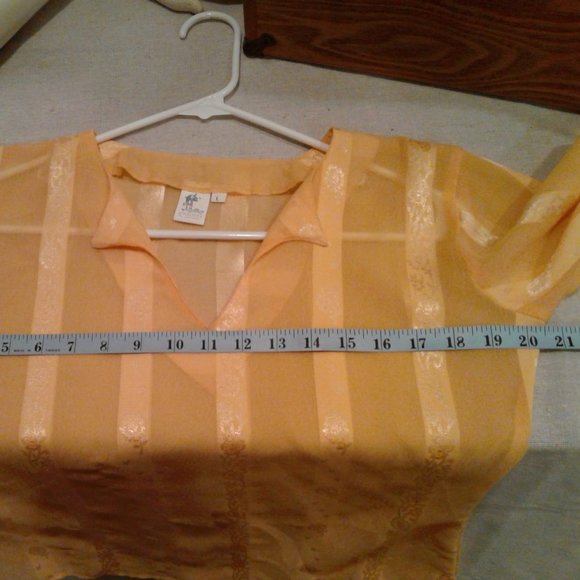 JAHNVI PIJAMA SET SIZE LARGE - Picture 4 of 10